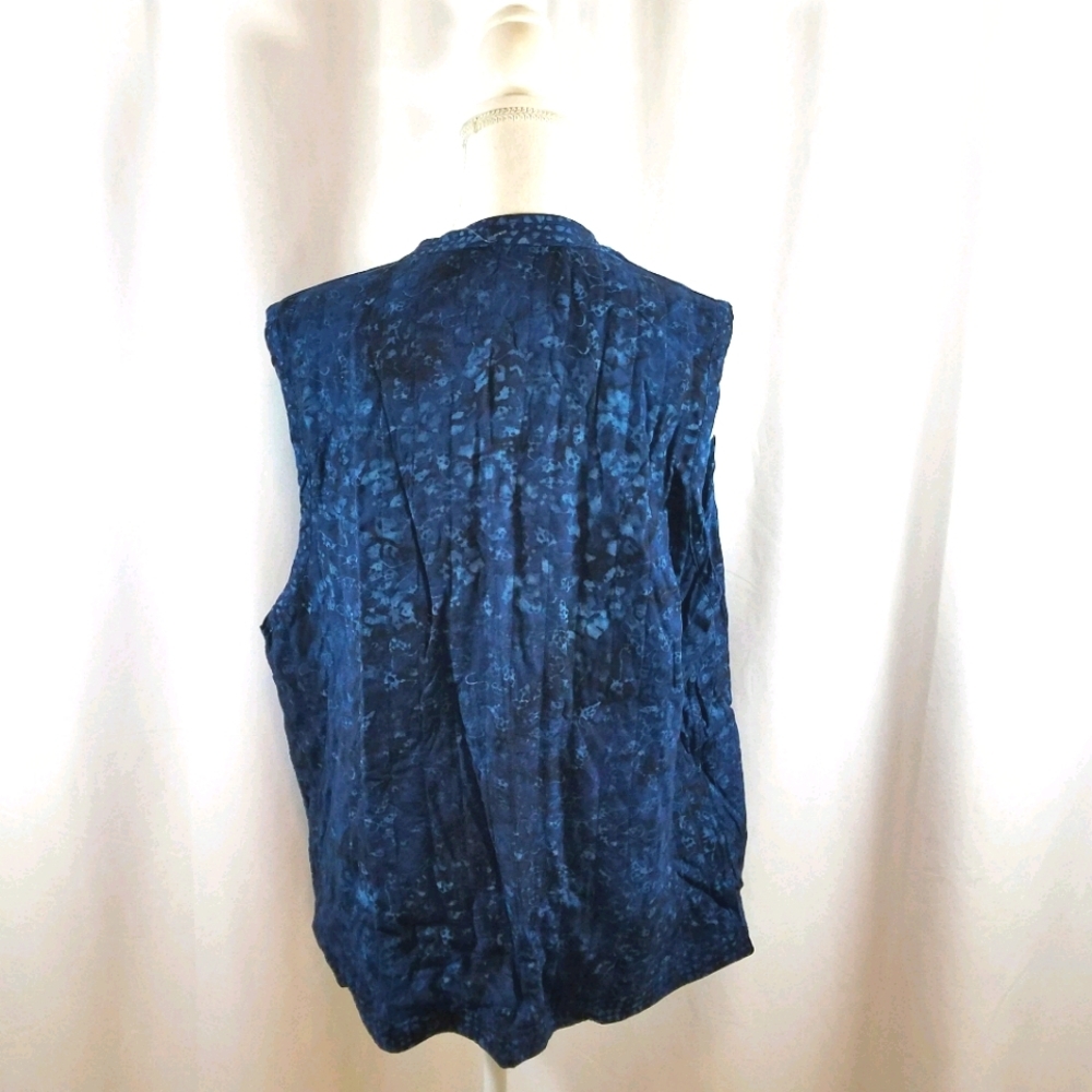 Hand Made Reversible Blue Vest - Picture 5 of 11